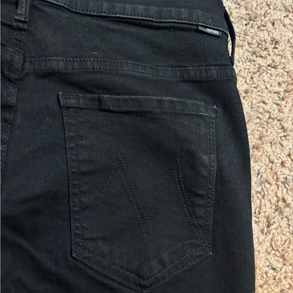 Women’s MOTHER step crop frayed black jeans - Picture 6 of 6